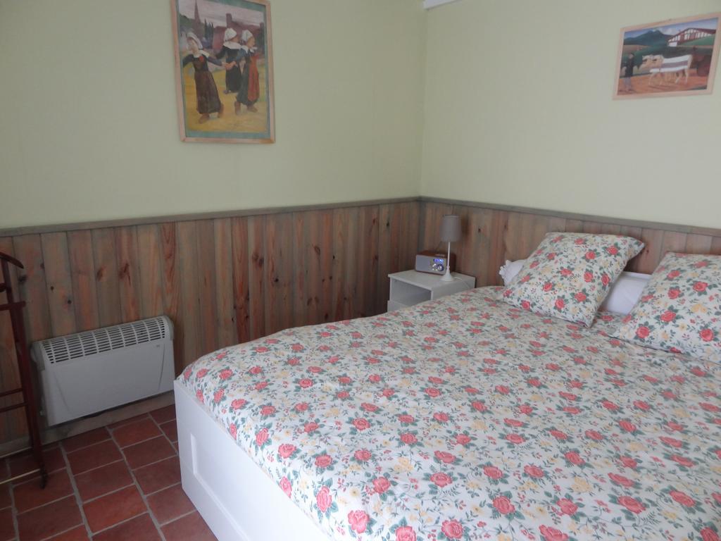 Villa Les Ecuries Du Prechard La Chapelle-Chaussée Zimmer foto